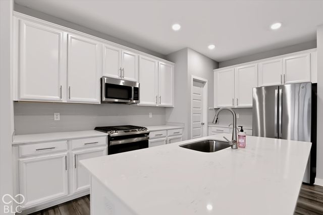 3644 Chalmers Drive, Bargersville, IN 46106