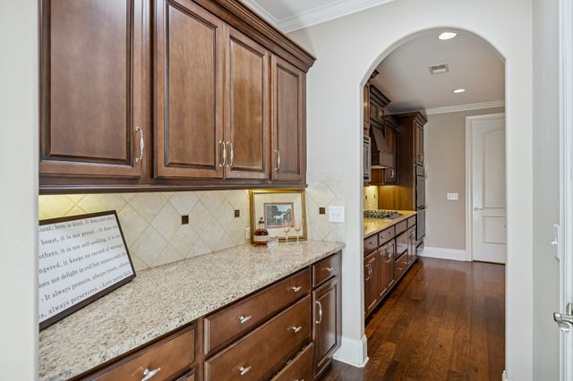 1303 Reynard Dr, Gallatin, TN 37066