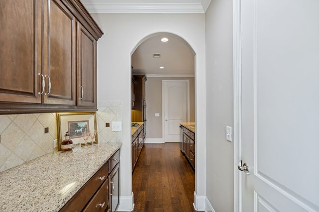 1303 Reynard Dr, Gallatin, TN 37066