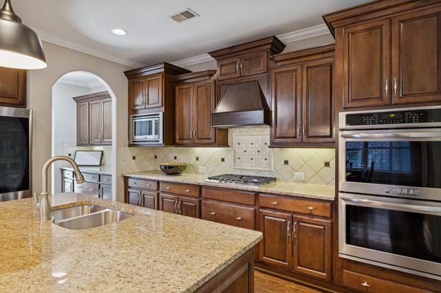 1303 Reynard Dr, Gallatin, TN 37066