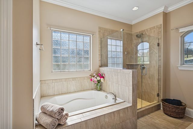 1303 Reynard Dr, Gallatin, TN 37066