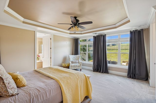 1303 Reynard Dr, Gallatin, TN 37066