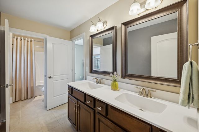 1303 Reynard Dr, Gallatin, TN 37066