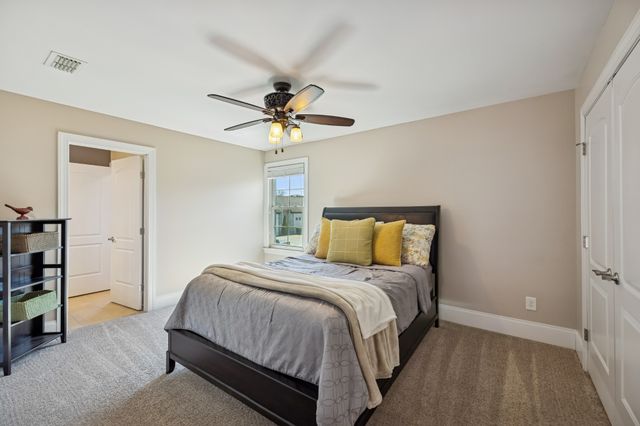 1303 Reynard Dr, Gallatin, TN 37066