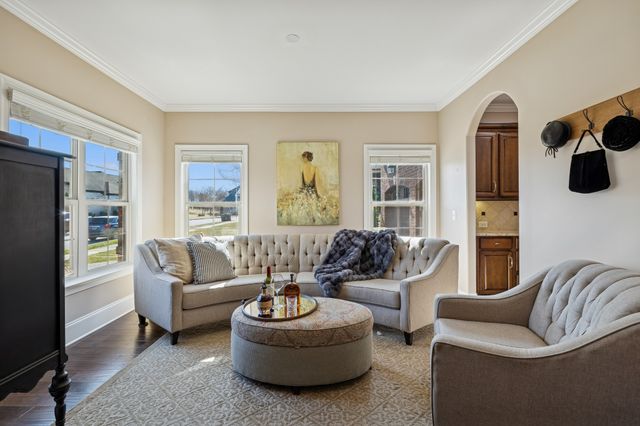 1303 Reynard Dr, Gallatin, TN 37066