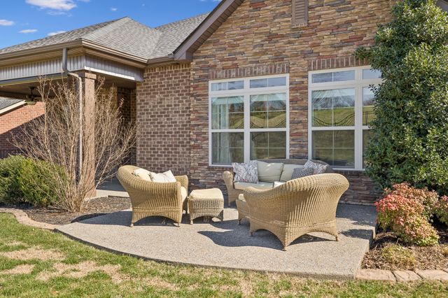 1303 Reynard Dr, Gallatin, TN 37066