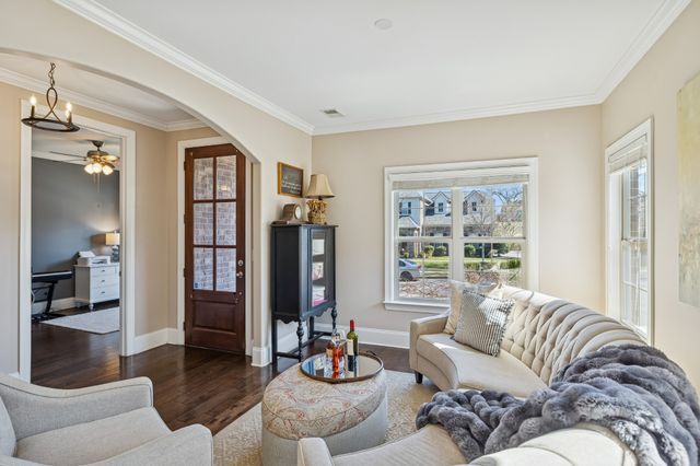 1303 Reynard Dr, Gallatin, TN 37066