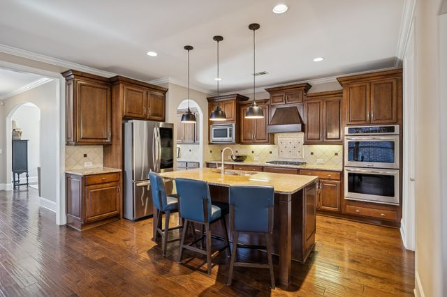 1303 Reynard Dr, Gallatin, TN 37066