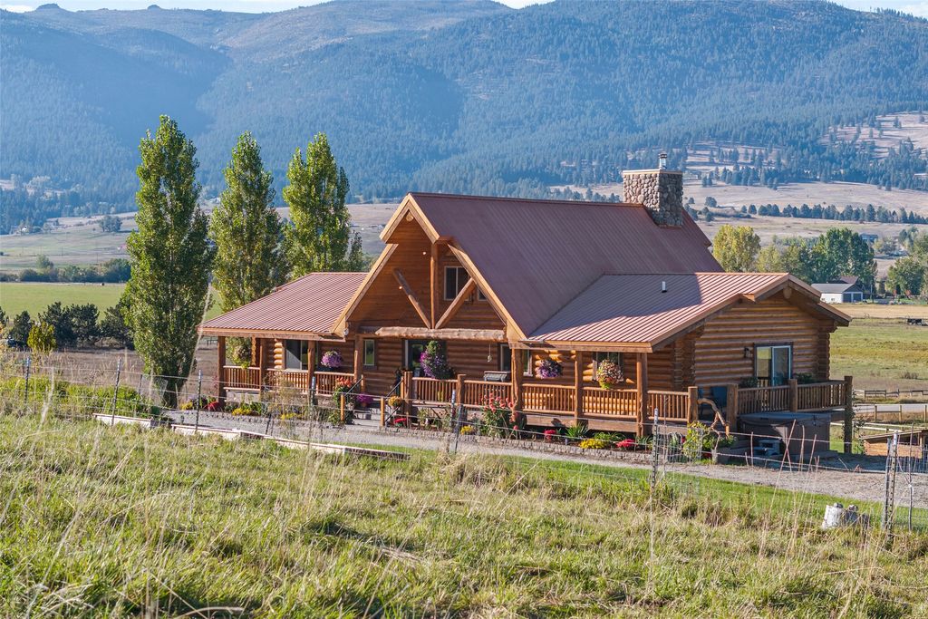 2374 Hamby Lane, Victor, MT 59875