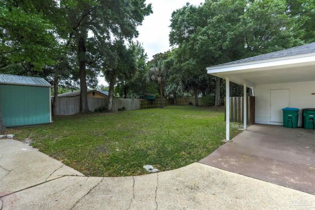 316 Dolphin St, Gulf Breeze, FL 32561