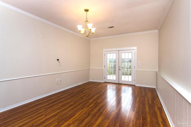 316 Dolphin St, Gulf Breeze, FL 32561