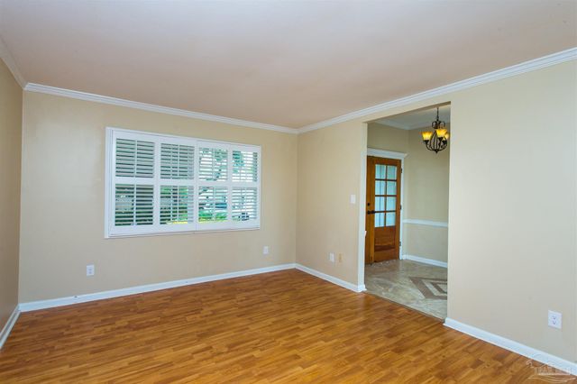 316 Dolphin St, Gulf Breeze, FL 32561