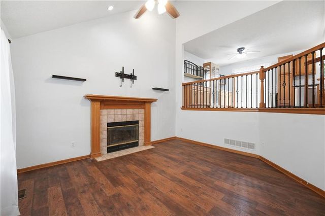 403 Woodland Avenue, Smithville, MO 64089