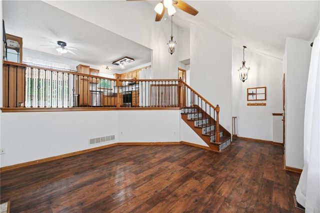 403 Woodland Avenue, Smithville, MO 64089