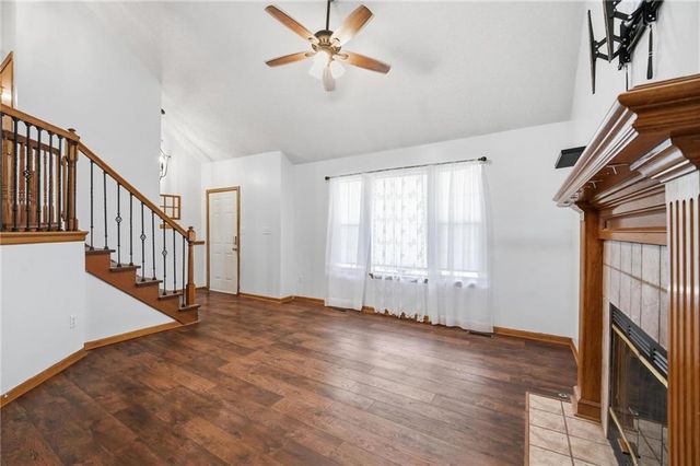 403 Woodland Avenue, Smithville, MO 64089