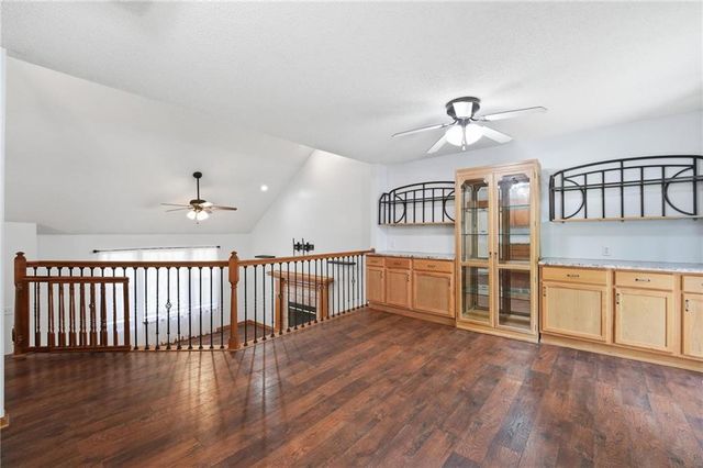 403 Woodland Avenue, Smithville, MO 64089
