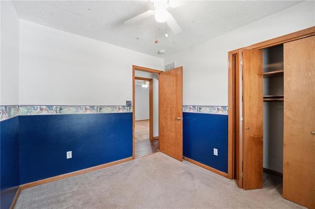 403 Woodland Avenue, Smithville, MO 64089