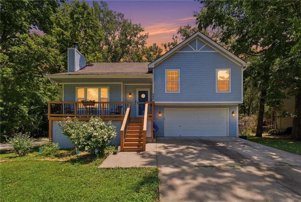 403 Woodland Avenue, Smithville, MO 64089