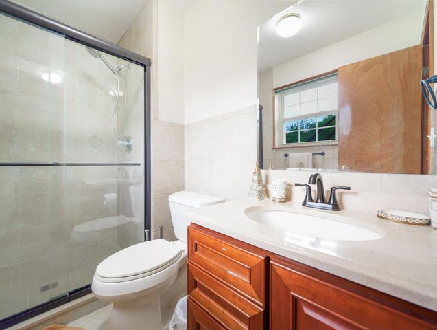 8 Bernadette Way, Washingtonville, NY 10992