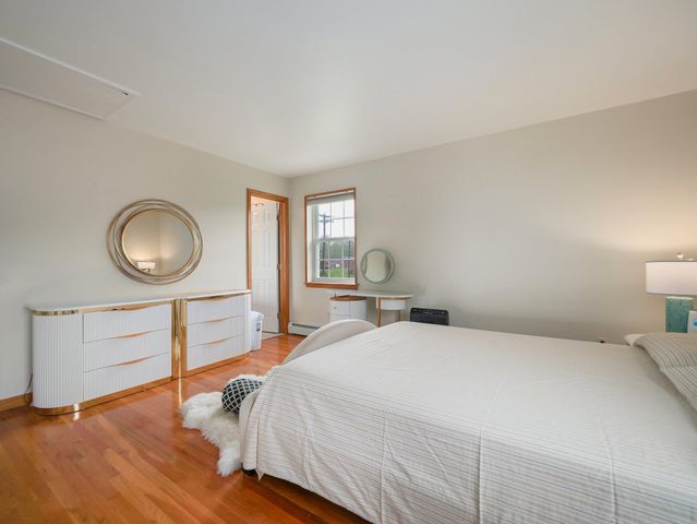 8 Bernadette Way, Washingtonville, NY 10992