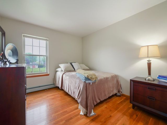 8 Bernadette Way, Washingtonville, NY 10992