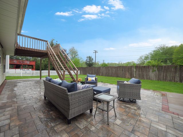 8 Bernadette Way, Washingtonville, NY 10992