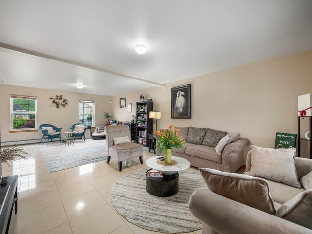 8 Bernadette Way, Washingtonville, NY 10992