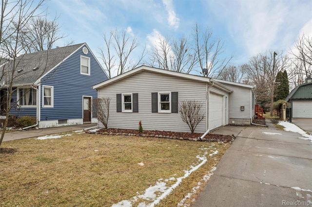 3047 Garden Avenue, Royal Oak, MI 48073