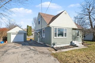 379 E Muskegon Street, Cedar Springs City, MI 49319