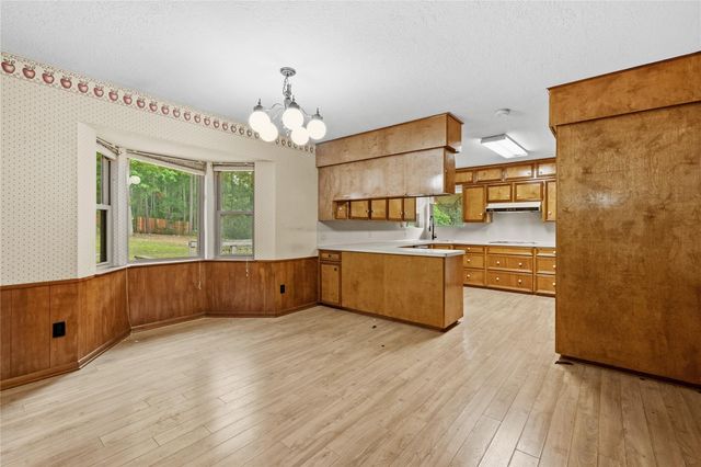 140 Pine Valley Drive, Livingston, TX 77351