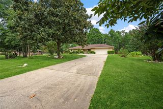 140 Pine Valley Drive, Livingston, TX 77351