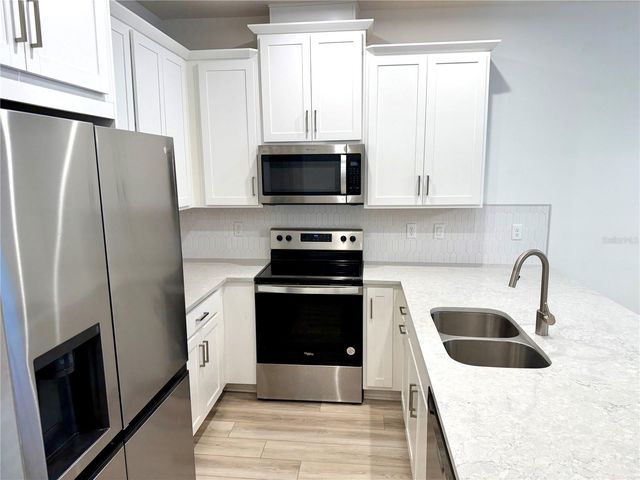 11615 SUNSAIL AVENUE, Orlando, FL 32832