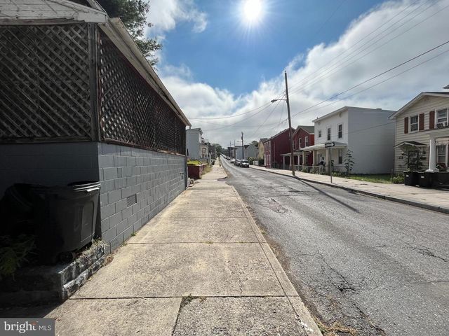 433 COLUMBIA ST, Cumberland, MD 21502