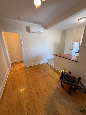 7109 N Clark Street 201, Chicago, IL 60626
