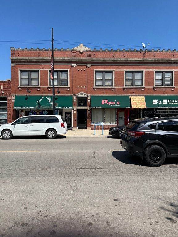 7109 N Clark Street 201, Chicago, IL 60626