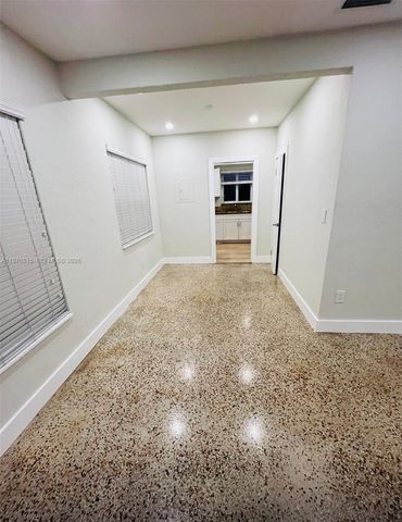 12000 NE 9th Ave 1, Biscayne Park, FL 33161