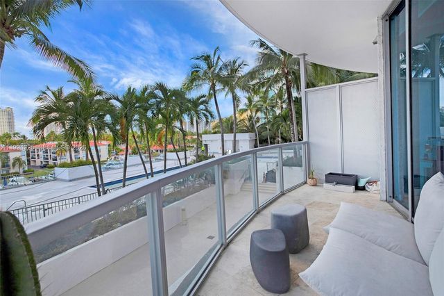 3029 NE 188th St 419, Aventura, FL 33180