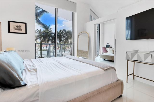 3029 NE 188th St 419, Aventura, FL 33180