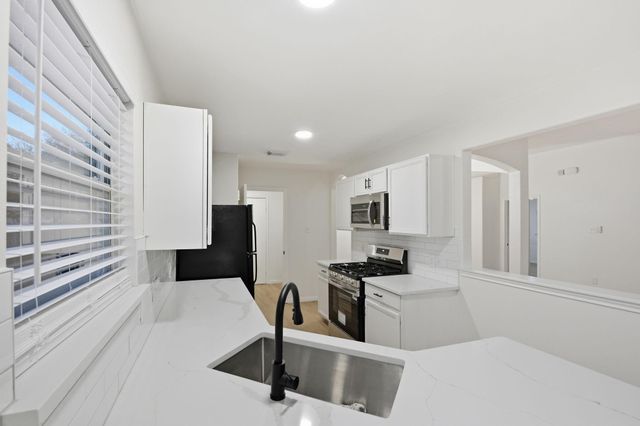 4426 Kulkarni Street, Houston, TX 77045