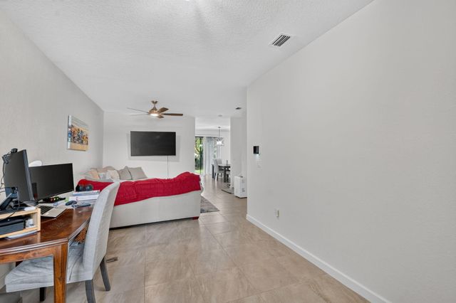 12992 Anthorne Lane, Boynton Beach, FL 33436