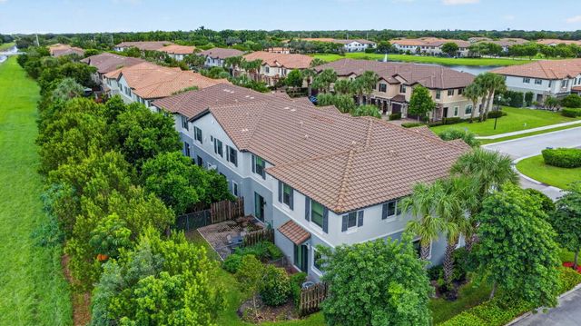 12992 Anthorne Lane, Boynton Beach, FL 33436