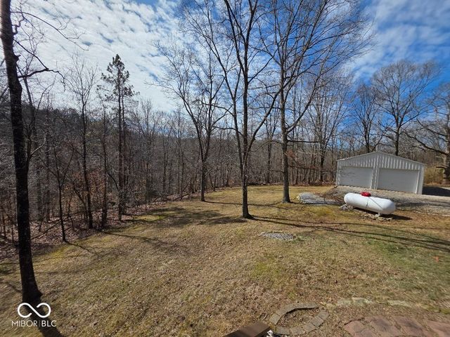 7939 N Shilo Road, Unionville, IN 47468