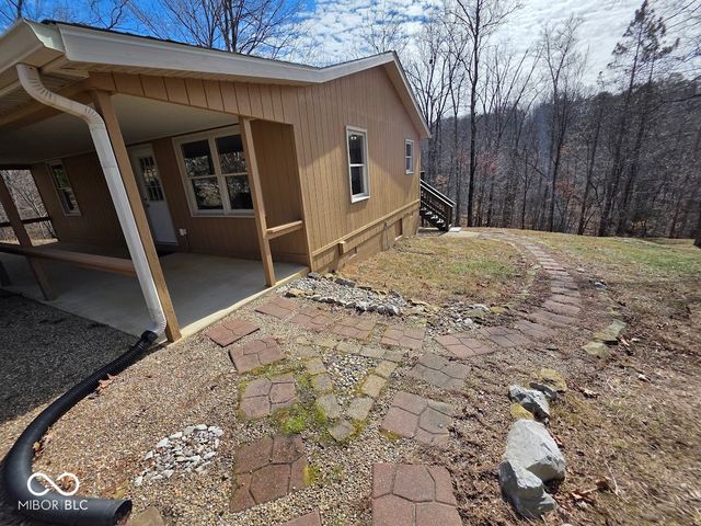 7939 N Shilo Road, Unionville, IN 47468