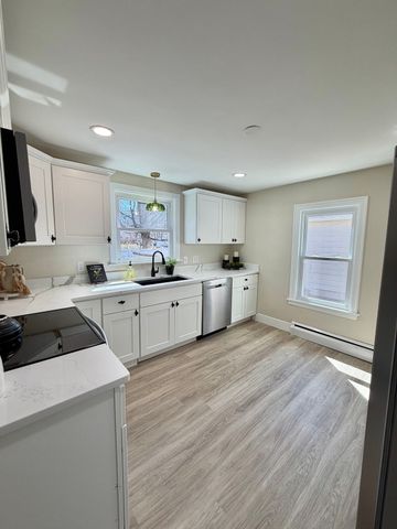 26 Mt Tom Ave, Easthampton, MA 01027
