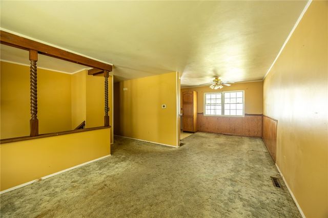 9979 Laurel Ave, Irwin, PA 15642