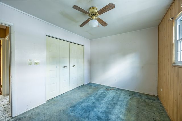 9979 Laurel Ave, Irwin, PA 15642