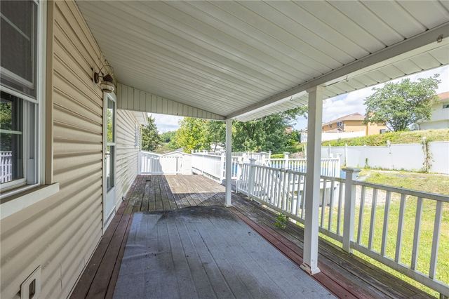 9979 Laurel Ave, Irwin, PA 15642