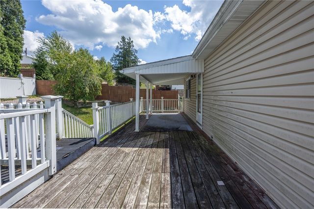 9979 Laurel Ave, Irwin, PA 15642