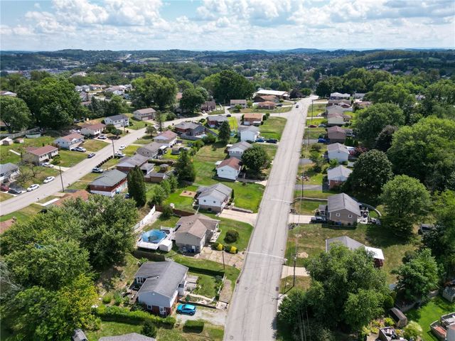 9979 Laurel Ave, Irwin, PA 15642