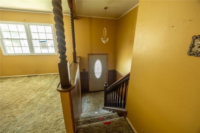 9979 Laurel Ave, Irwin, PA 15642